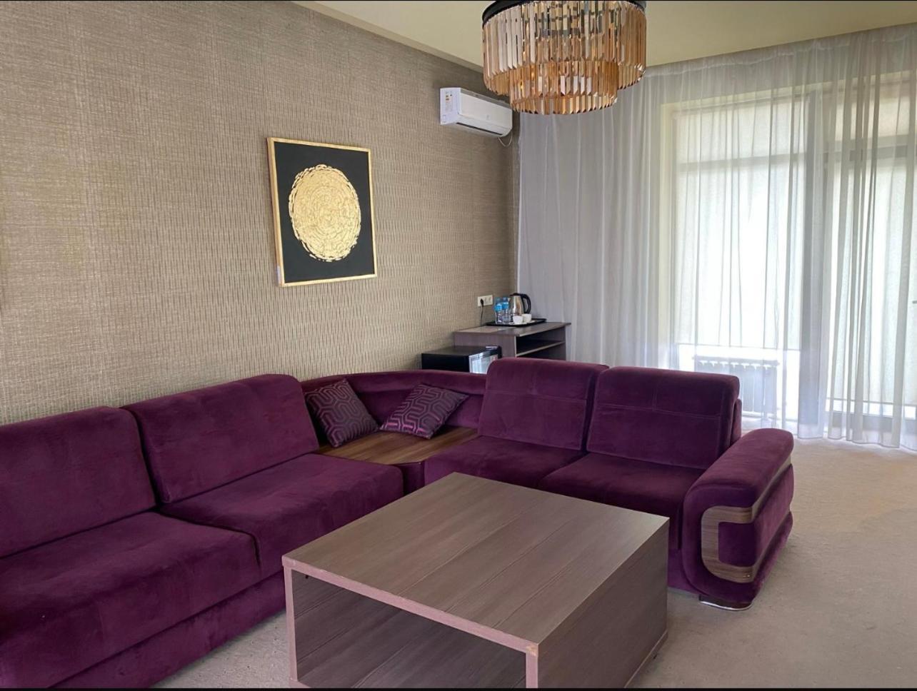 Barhat Hotel & Spa Taraz Exterior foto