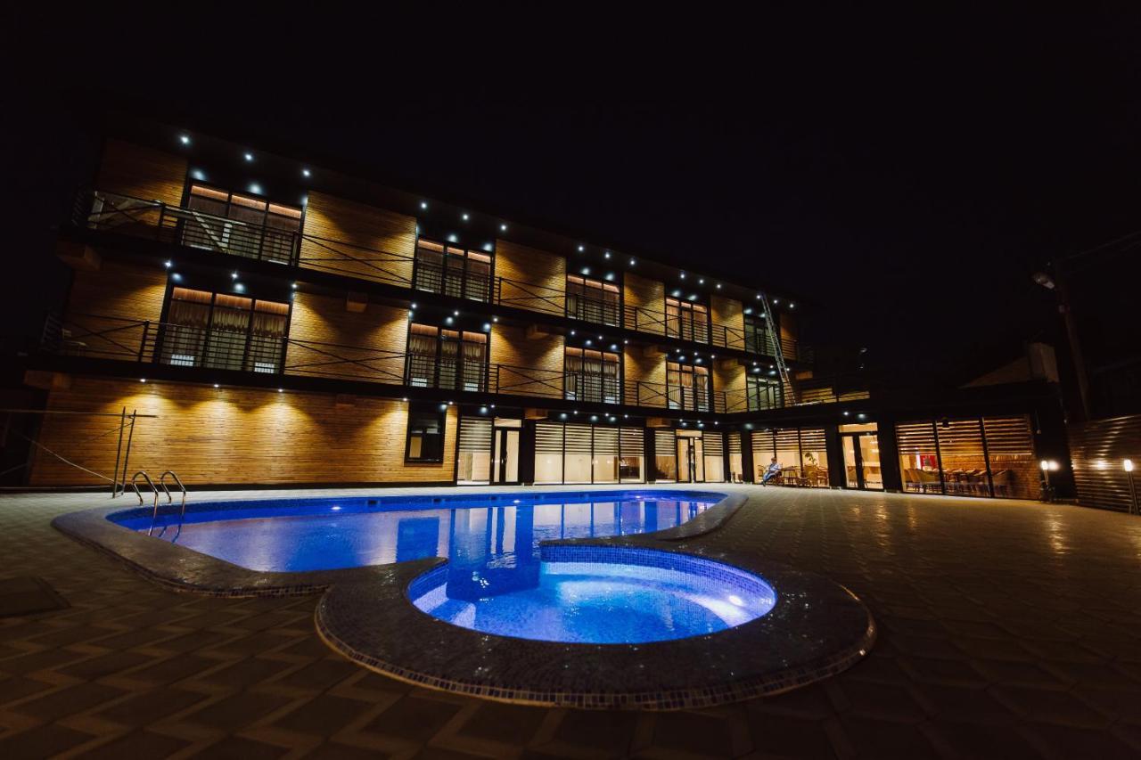 Barhat Hotel & Spa Taraz Exterior foto
