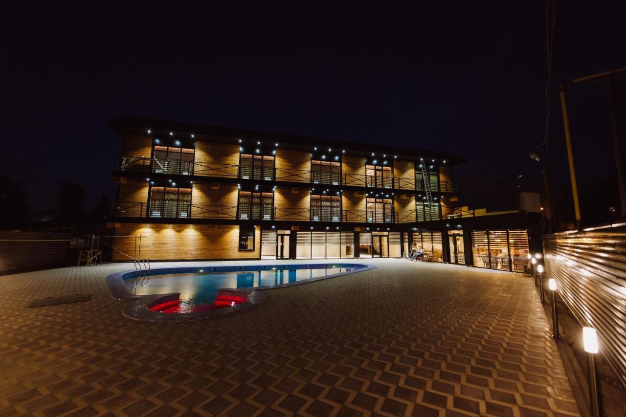 Barhat Hotel & Spa Taraz Exterior foto