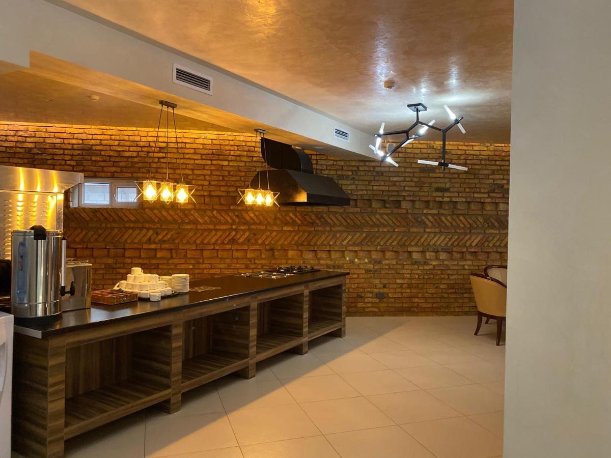 Barhat Hotel & Spa Taraz Exterior foto
